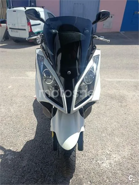 Kymco Super Dink 125 – Vista 12