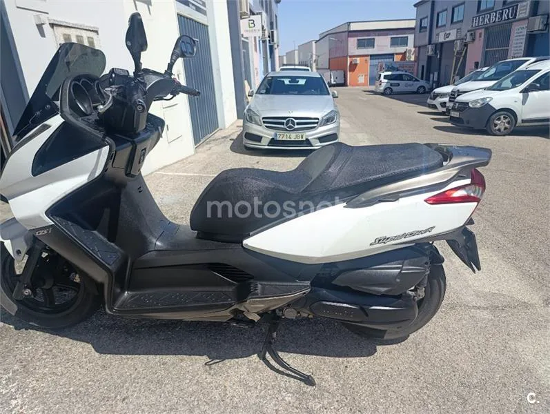 Kymco Super Dink 125 – Vista 6