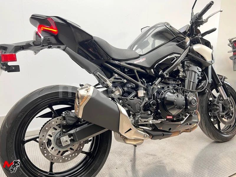 Kawasaki Z900 – Vista 5