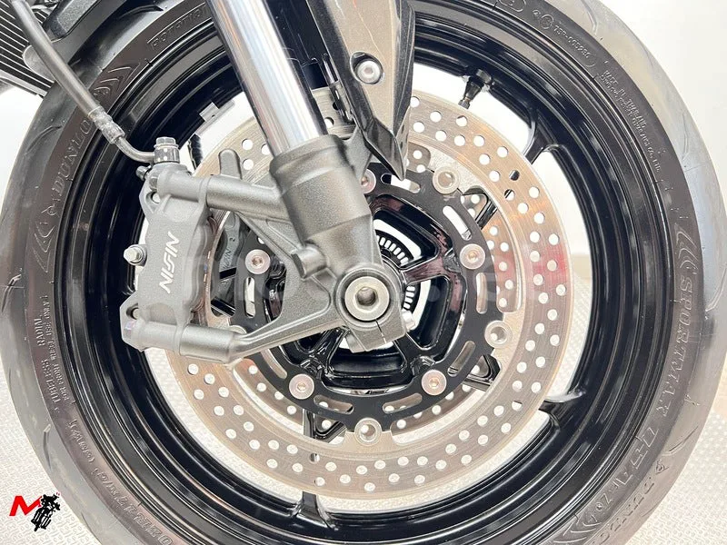 Kawasaki Z900 – Vista 6