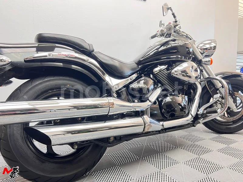 Suzuki Intruder C800 – Vista 5