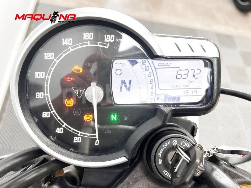 Triumph Scrambler 400 X – Vista 7