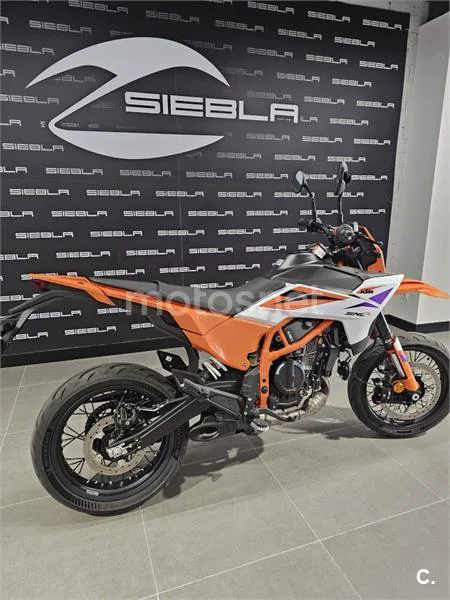 KTM 390 – Vista 4
