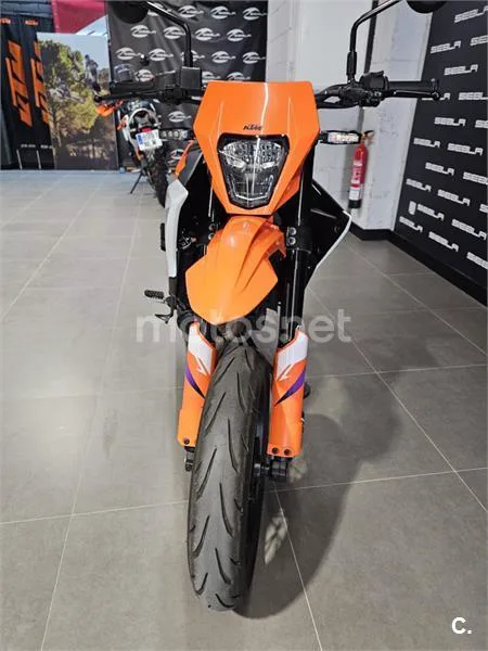 KTM 390 – Vista 6