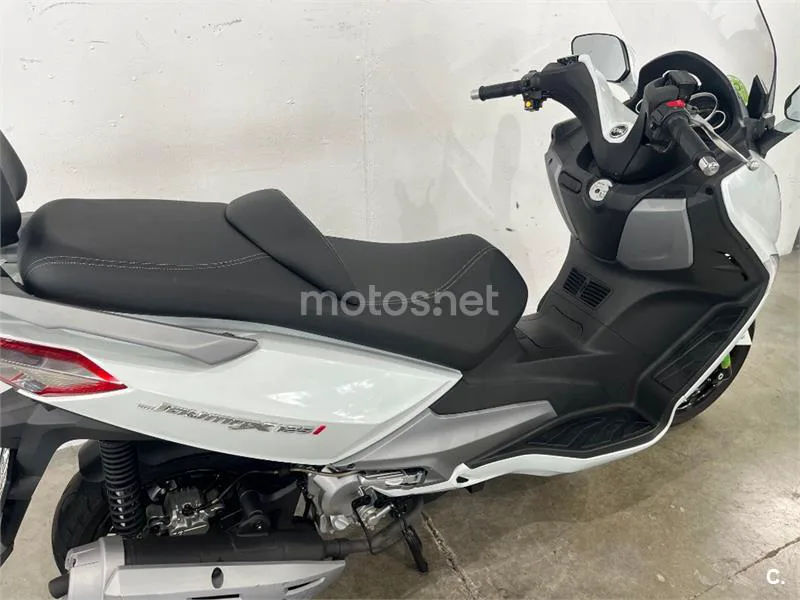 SYM Joymax 125 – Vista 15