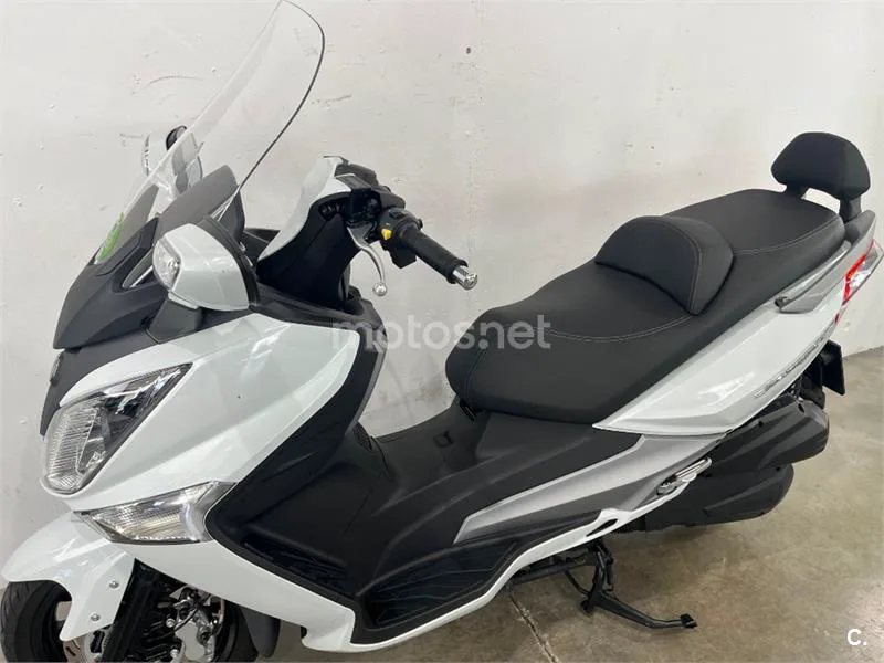 SYM Joymax 125 – Vista 20