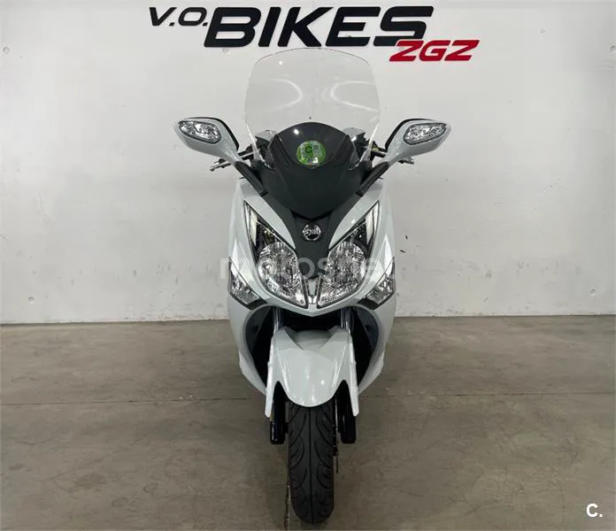 SYM Joymax 125 – Vista 4