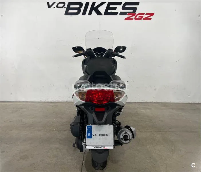 SYM Joymax 125 – Vista 6