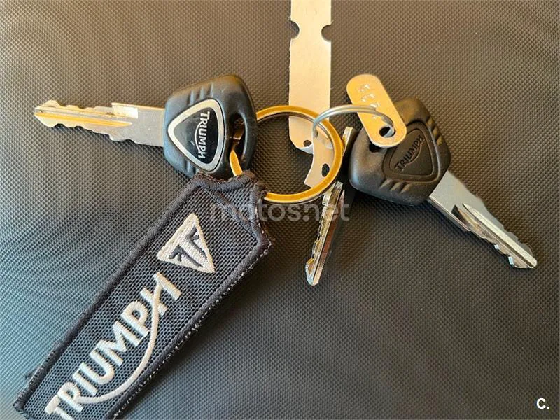 Triumph Street Triple – Vista 28