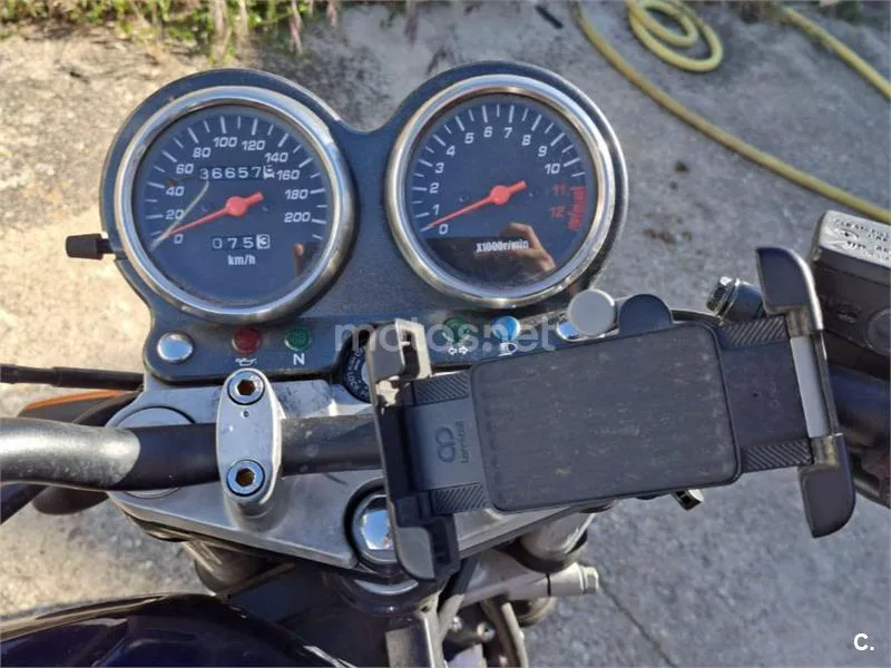 Suzuki GS 500 – Vista 4