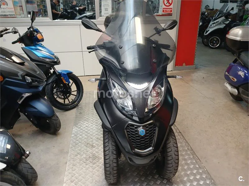 Piaggio MP3 – Vista 13