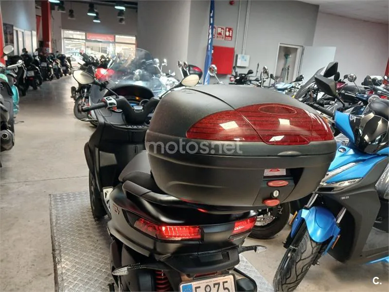 Piaggio MP3 – Vista 14