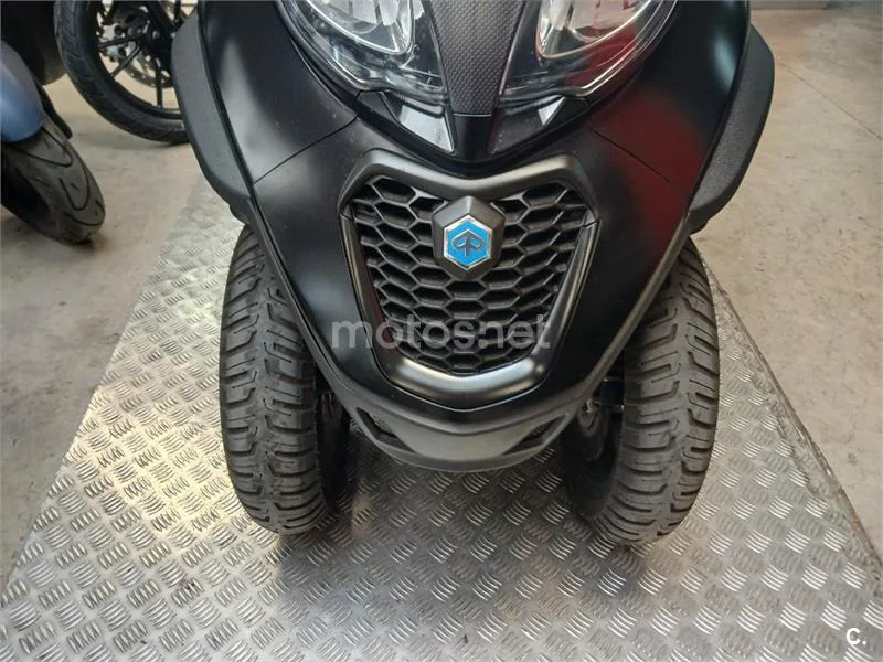 Piaggio MP3 – Vista 4