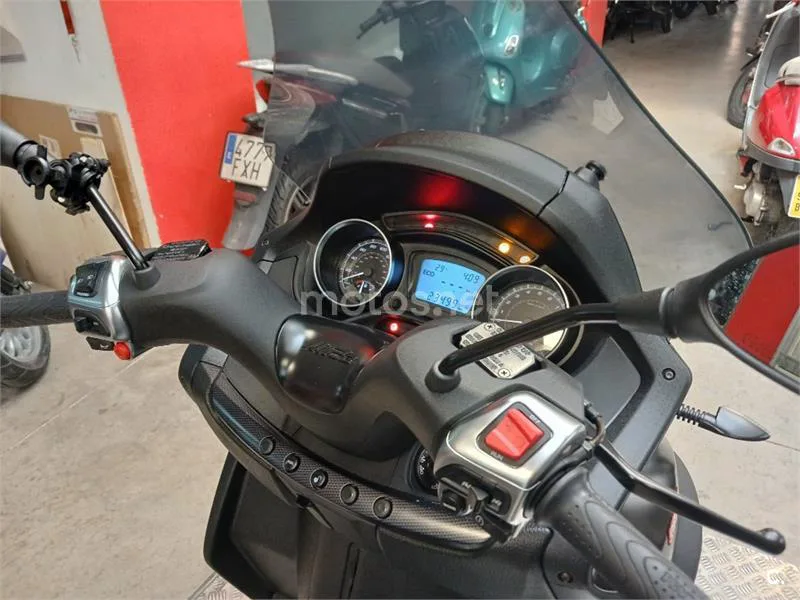 Piaggio MP3 – Vista 5
