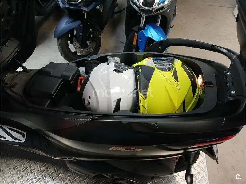 Piaggio MP3 – Vista 10