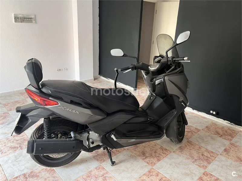 Yamaha XMAX 125 - Vista 4
