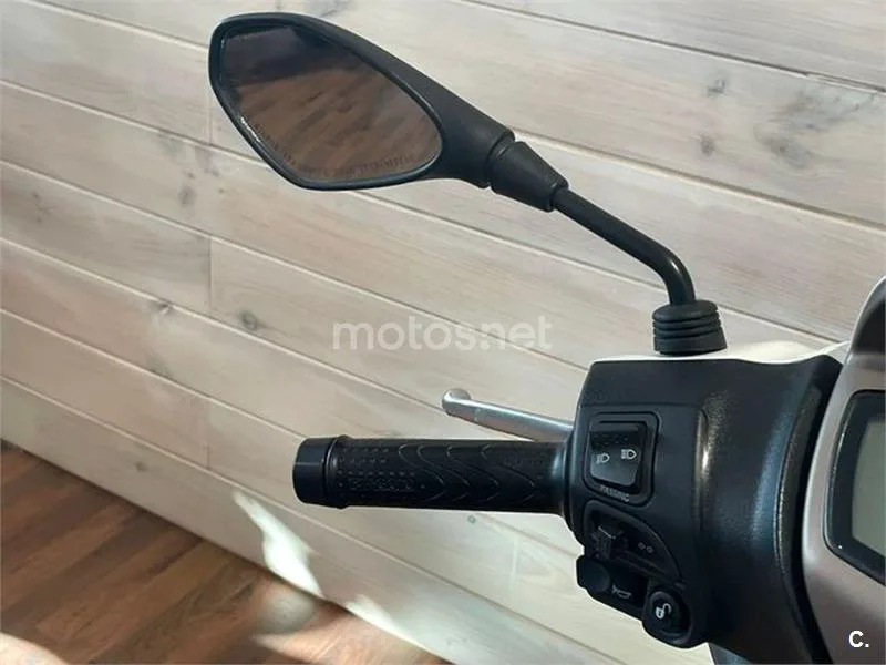 Piaggio Medley – Vista 11