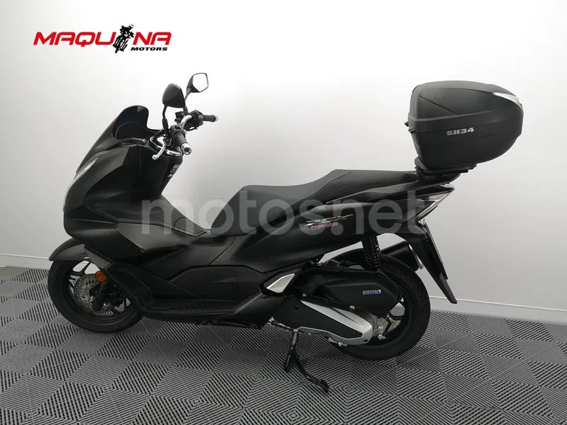 Honda PCX 125 – Vista 15