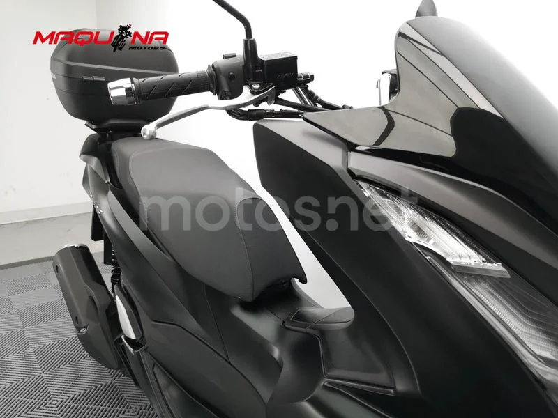 Honda PCX 125 – Vista 17