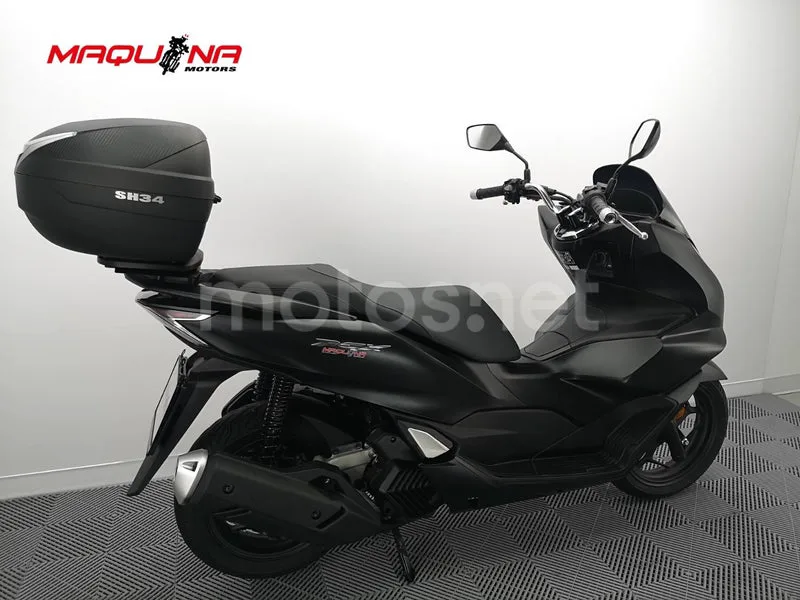 Honda PCX 125 – Vista 3
