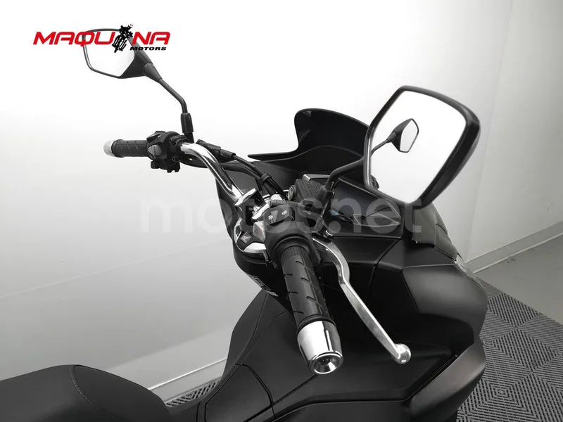Honda PCX 125 – Vista 22
