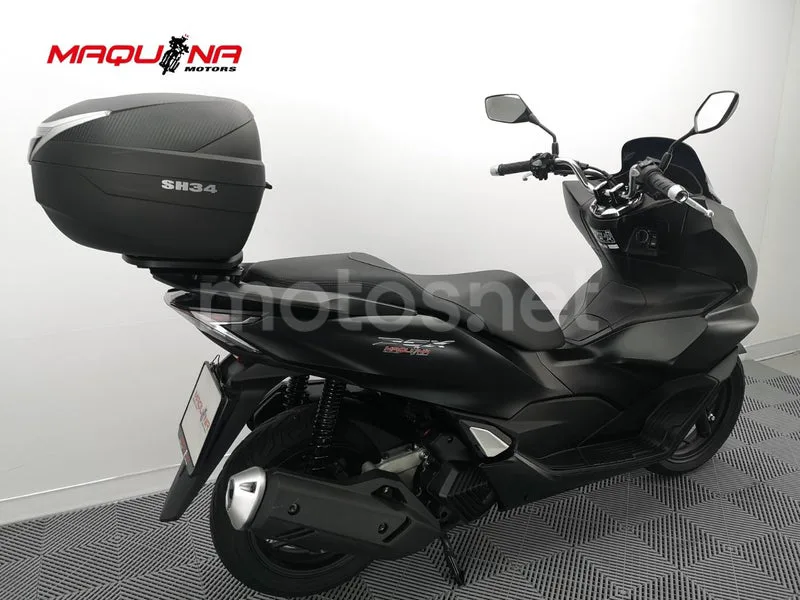 Honda PCX 125 – Vista 4
