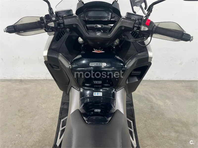 Honda Integra – Vista 10
