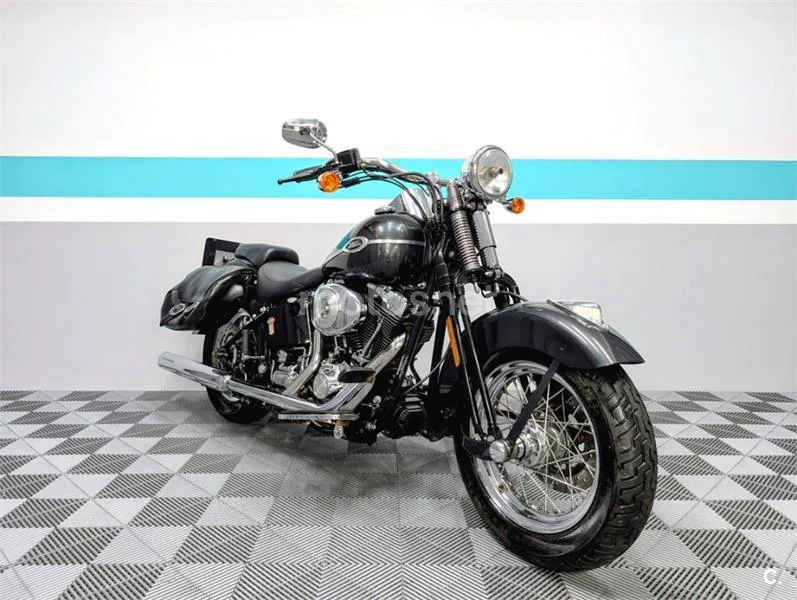 Harley-Davidson Softail Heritage Springer – Vista 3