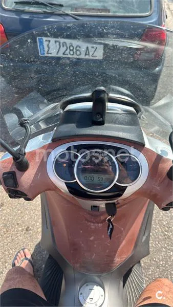 Piaggio Beverly Sport Touring 350 – Vista 4