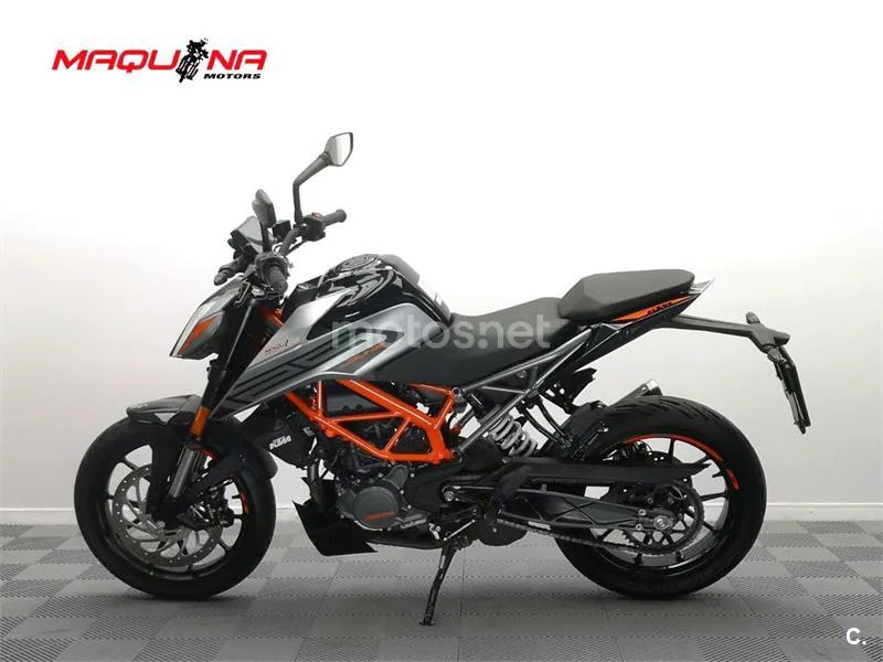 KTM 125 – Vista 15