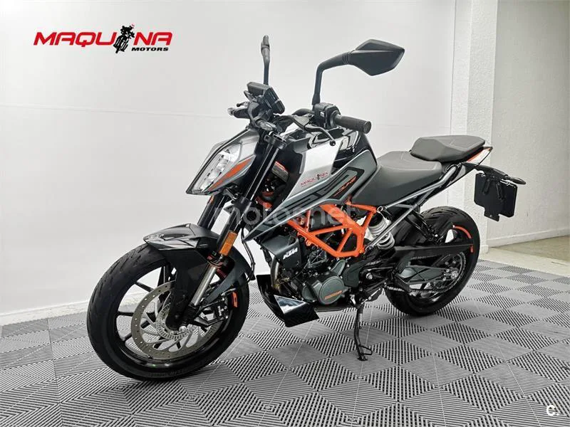 KTM 125 – Vista 17