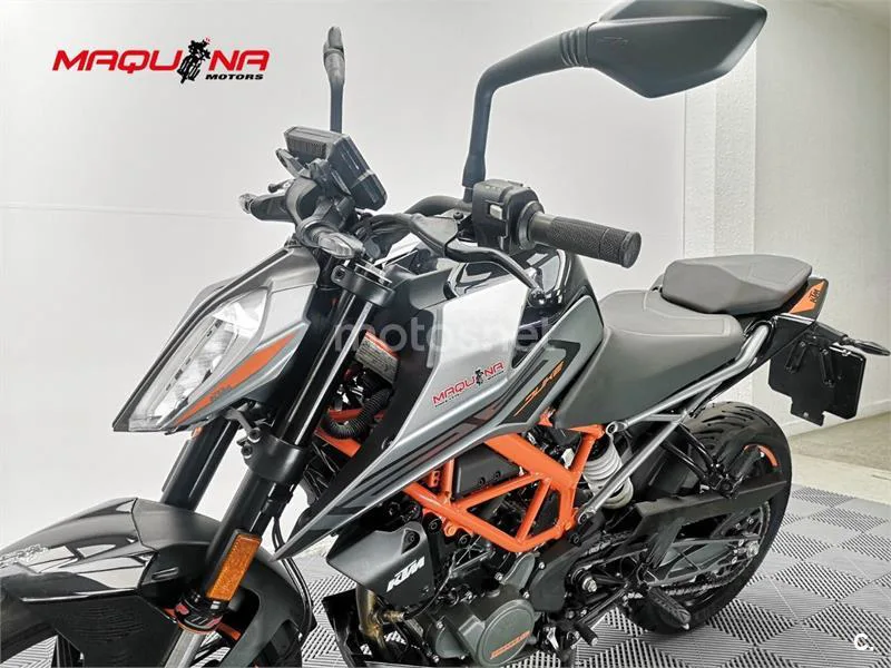 KTM 125 – Vista 19
