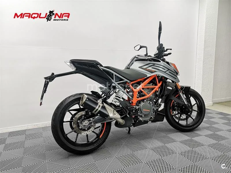 KTM 125 – Vista 4