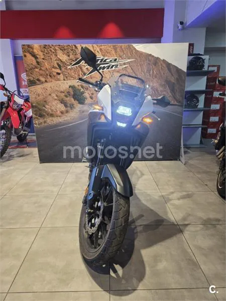Honda NX 500 – Vista 4