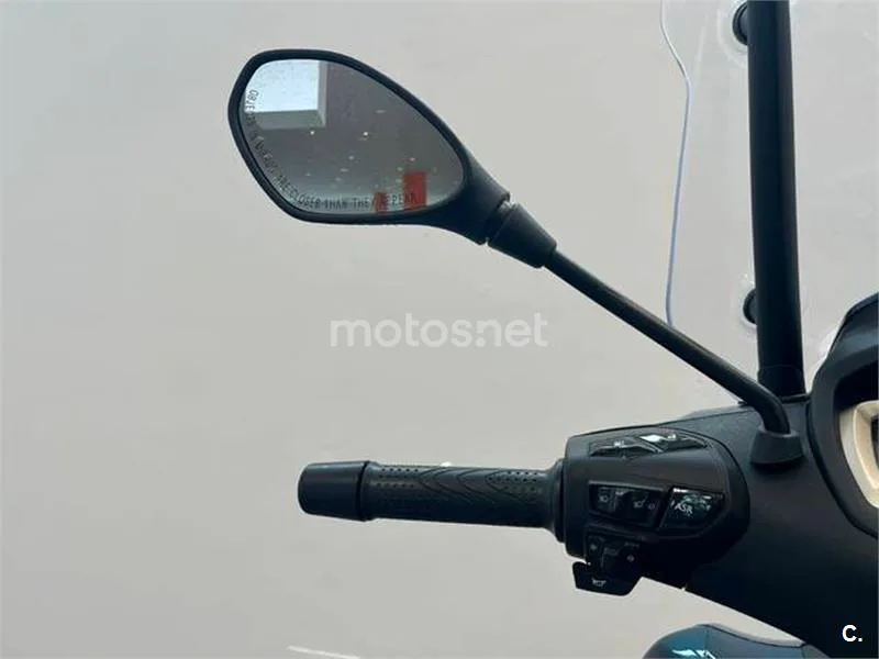 Piaggio Beverly – Vista 11