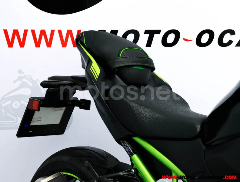 Kawasaki Z900 – Vista 11