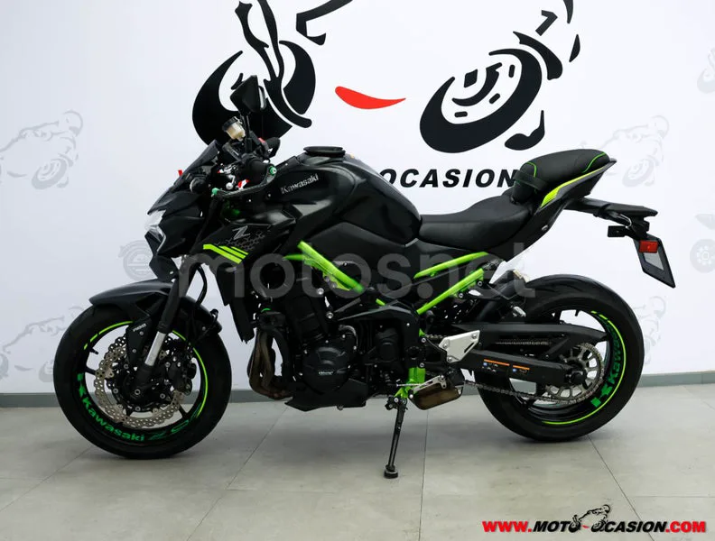 Kawasaki Z900 – Vista 7