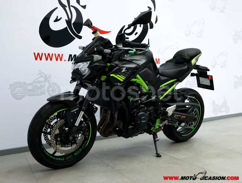 Kawasaki Z900 – Vista 8