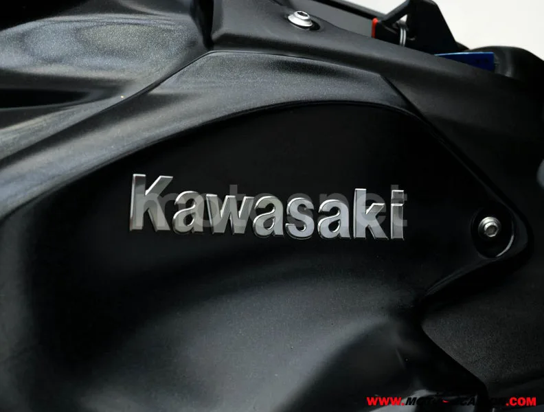 Kawasaki Z900 – Vista 9