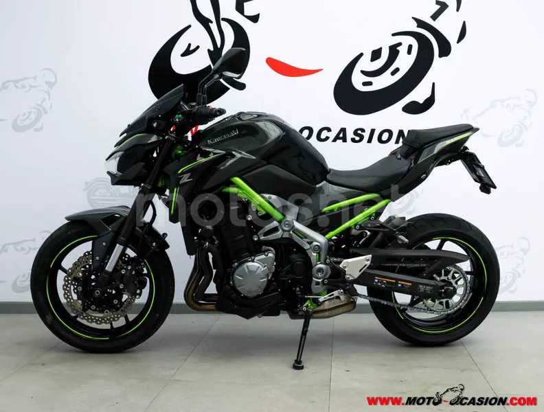 Kawasaki Z900 – Vista 6