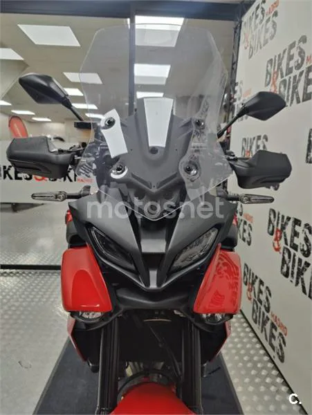 Yamaha Tracer 9 – Vista 14