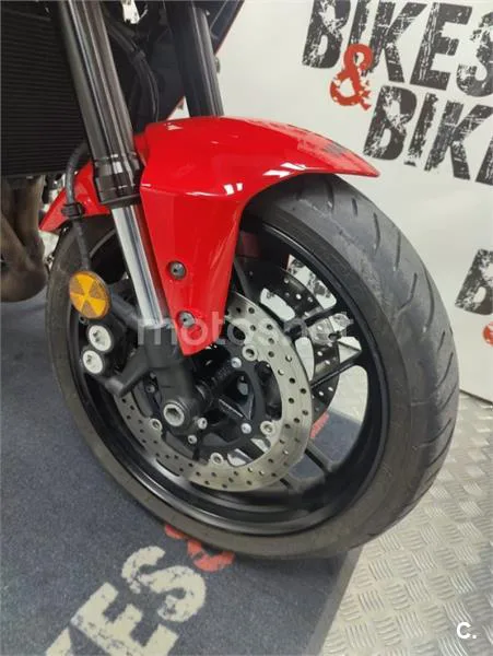 Yamaha Tracer 9 – Vista 16
