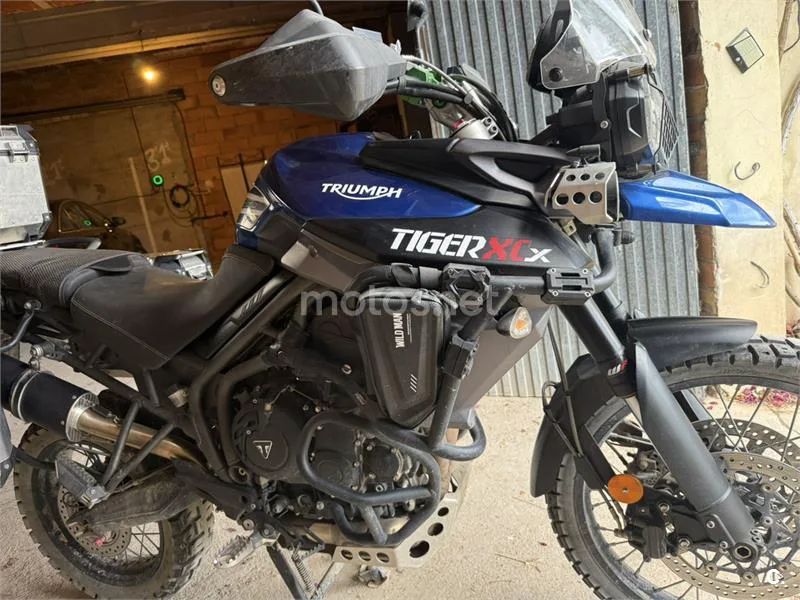 Triumph Tiger 800 - Vista 9