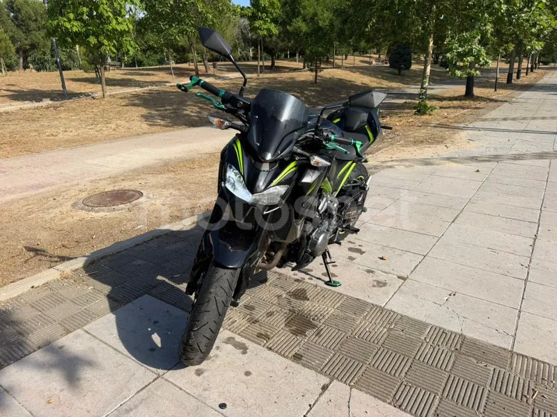 Kawasaki Z900 – Vista 8