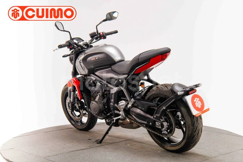 Triumph Trident 660 – Vista 12
