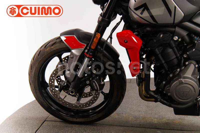 Triumph Trident 660 – Vista 29