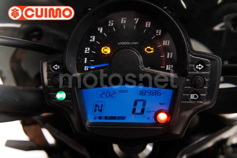 Kawasaki Vulcan S – Vista 38
