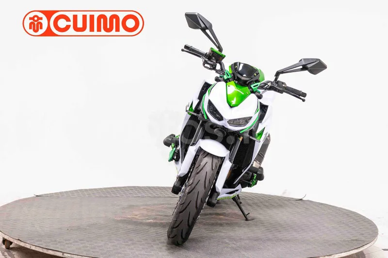 Kawasaki Z1000 – Vista 20
