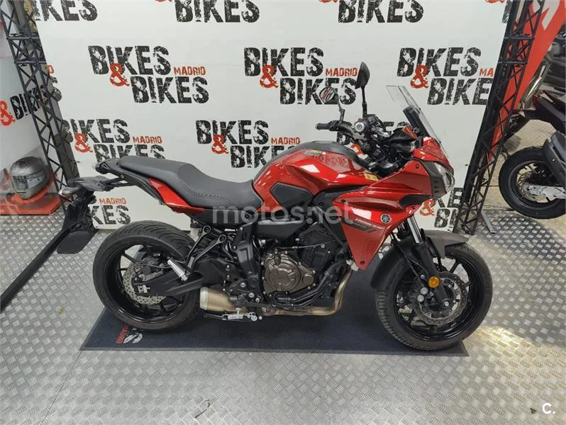 Yamaha Tracer 700 – Vista 14
