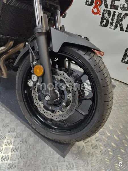 Yamaha Tracer 700 – Vista 16